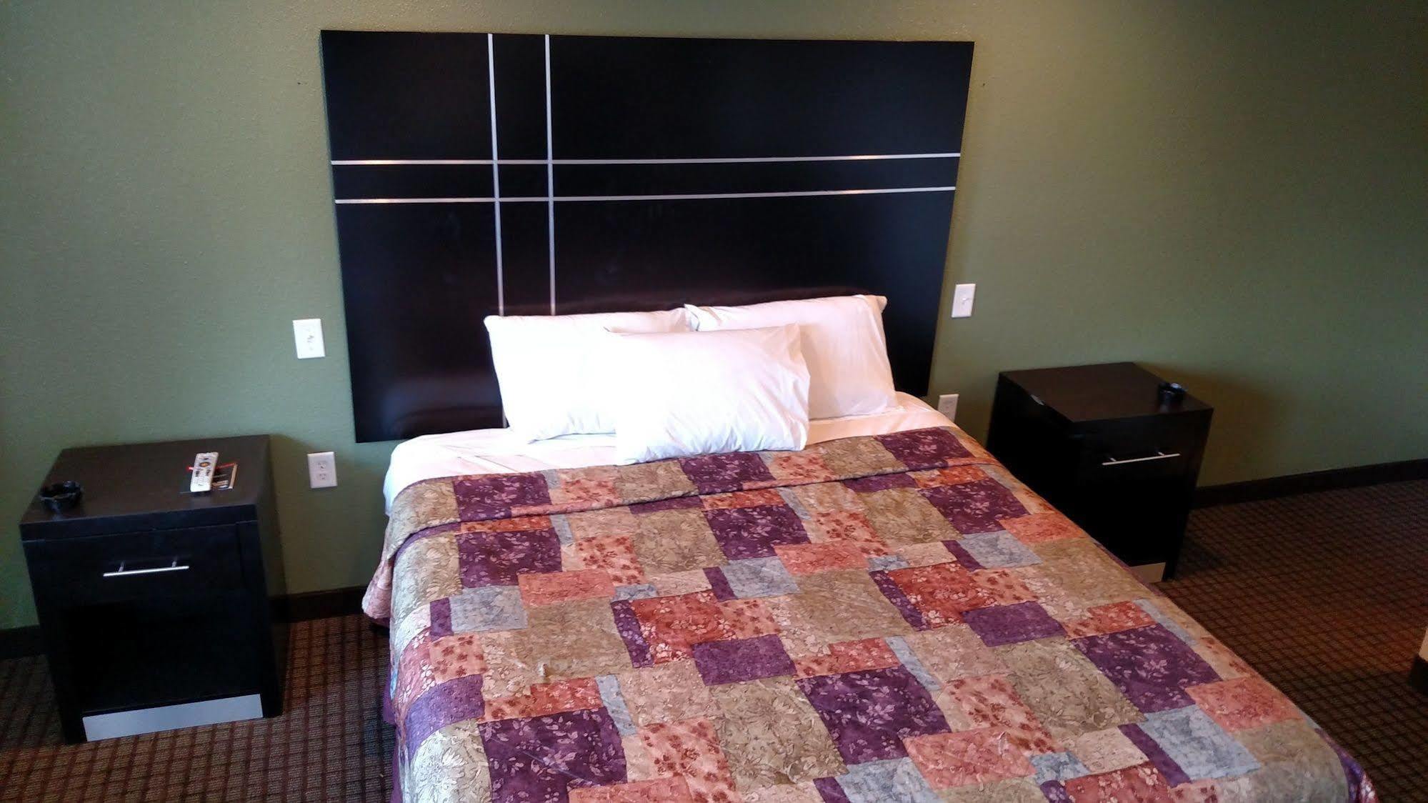 Gene'S Motel Cinnaminson Bagian luar foto
